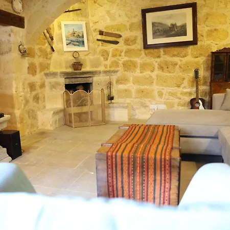 Rustic Xaghra Farmhouse With Pool, Garden & Bbq Σπίτι διακοπών *