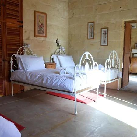 Σπίτι διακοπών Rustic Xaghra Farmhouse With Pool, Garden & Bbq Xagħra