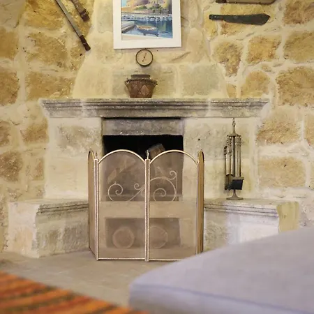 Rustic Xaghra Farmhouse With Pool, Garden & Bbq * Xagħra