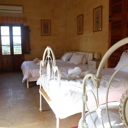 Rustic Xaghra Farmhouse With Pool, Garden & Bbq Σπίτι διακοπών
