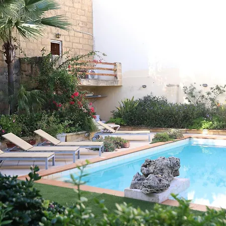 Σπίτι διακοπών Rustic Xaghra Farmhouse With Pool, Garden & Bbq Xagħra