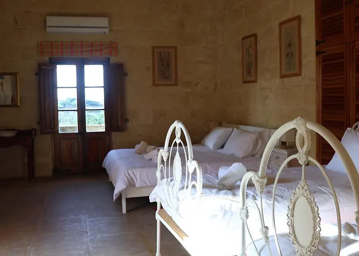 Nyaraló Charming With Pool, Garden & Spacious, Gozo By 360 Estates *