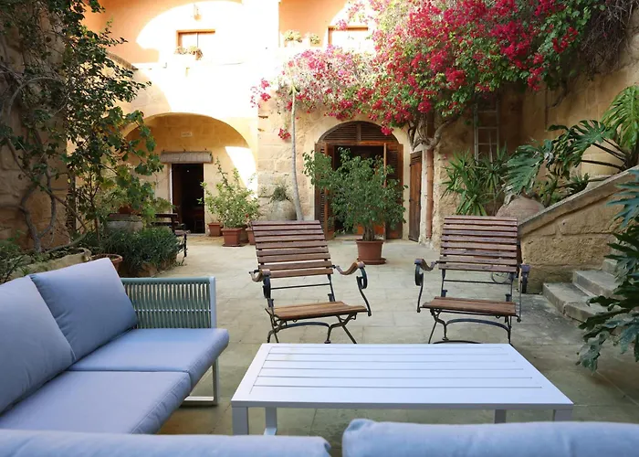 Nyaraló Charming With Pool, Garden & Spacious, Gozo By 360 Estates Xagħra