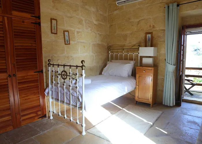 Nyaraló Charming With Pool, Garden & Spacious, Gozo By 360 Estates